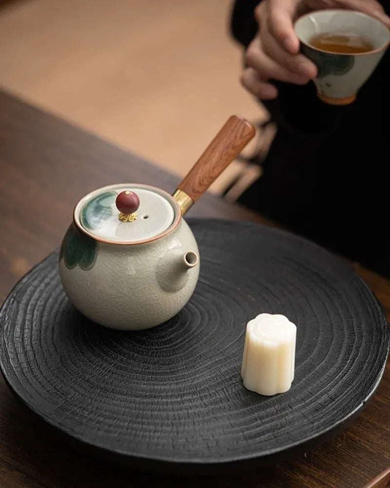 ge-kiln-hand-painted-ice-crackle-ceramic-lotus-side-handle-teapot-250ml-yiqin-tea-house-yiqinteahouse-com-28 - YIQIN TEA HOUSE 一沁茶舍 yiqinteahouse.com