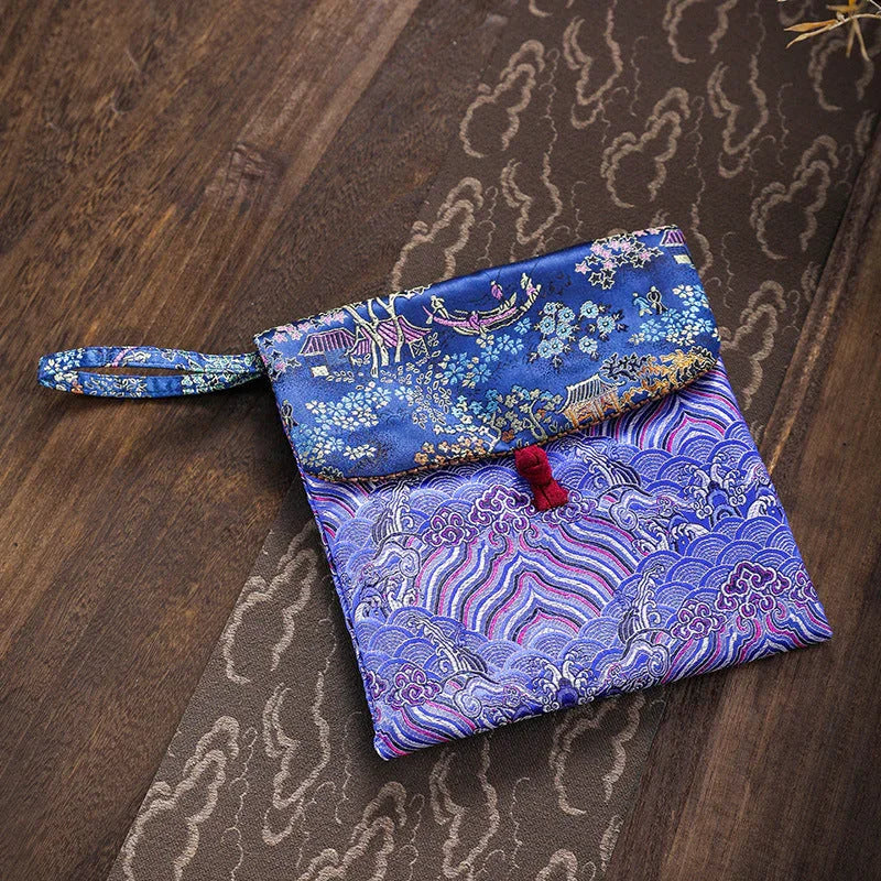 Handmade Tea Cake Flip-top Portable Bag / Tea Cake Gift Bag - YIQIN TEA HOUSE | yiqinteahouse.com | tea accessories, tea cake, teaware