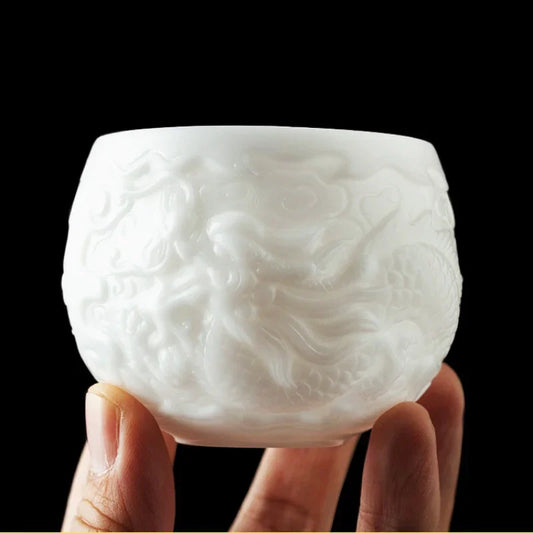 Taza de té de porcelana blanca de jade hielo [Dragón en relieve] de 120 ml