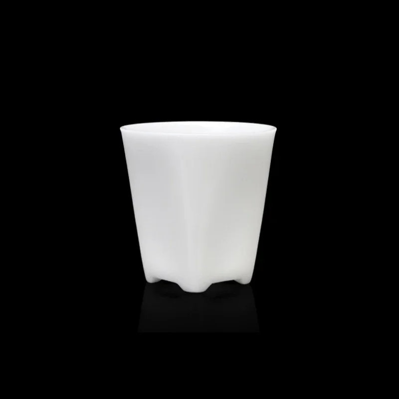 ice-jade-white-porcelain-small-tea-cup-45-50ml-yiqin-tea-house-yiqinteahouse-com-14 - YIQIN TEA HOUSE 一沁茶舍 yiqinteahouse.com