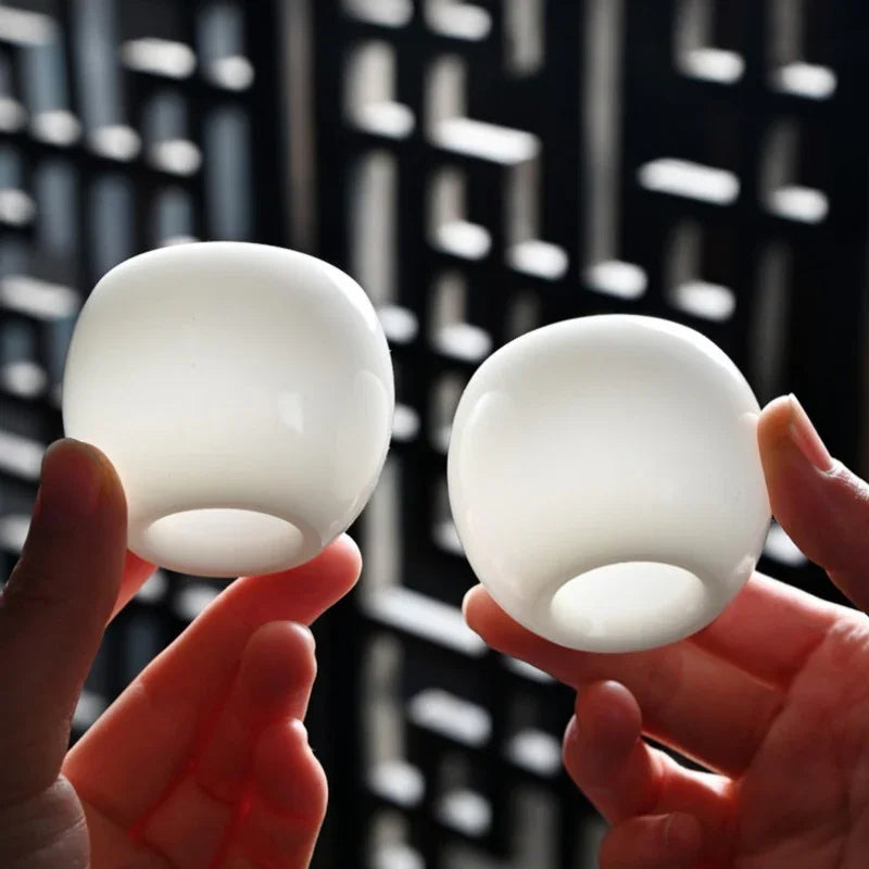 ice-jade-white-porcelain-small-tea-cup-45-50ml-yiqin-tea-house-yiqinteahouse-com-7 - YIQIN TEA HOUSE 一沁茶舍 yiqinteahouse.com