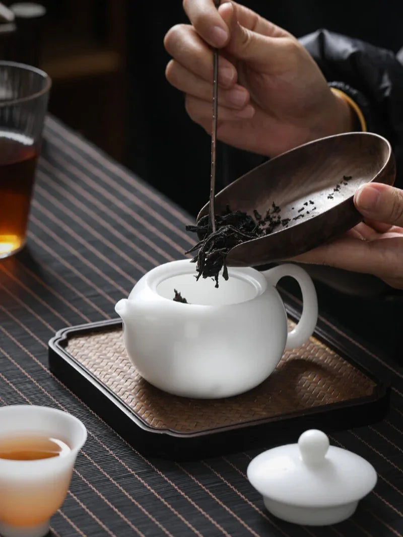 ice-jade-white-porcelain-xishi-pot-200300ml-yiqin-tea-house-yiqinteahouse-com-18 - YIQIN TEA HOUSE 一沁茶舍 yiqinteahouse.com