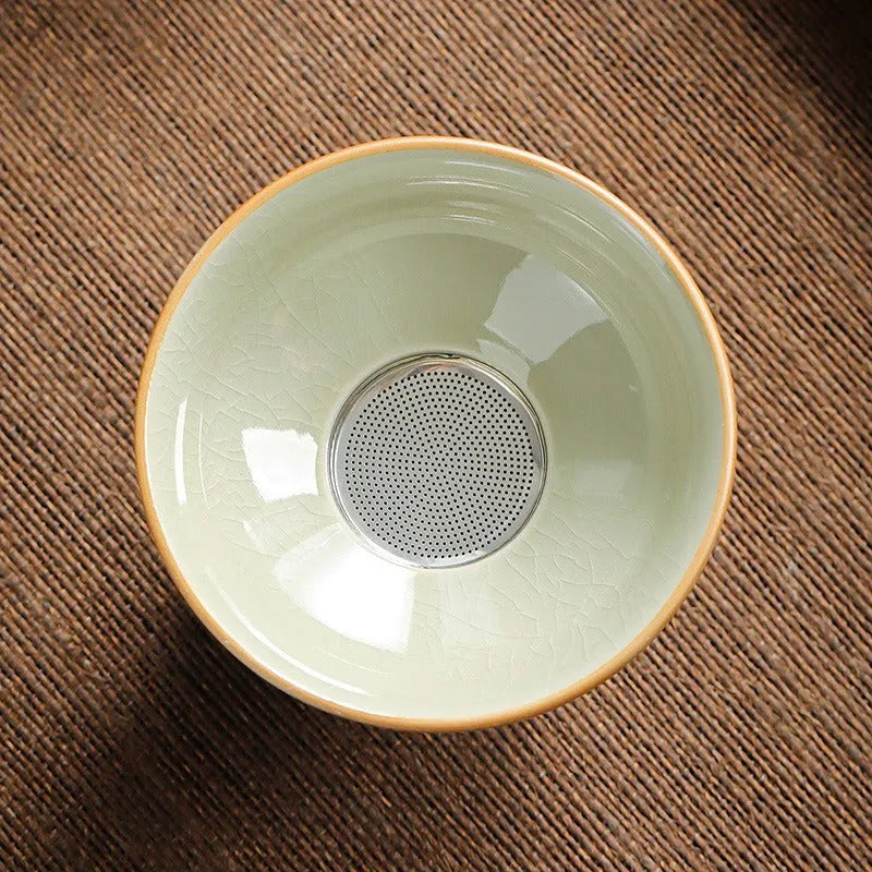 Jindezhen Gu Ru Ice Crackle Ceramic Fair Cup / Strainer [Jiangshan Keran] - YIQIN TEA HOUSE | yiqinteahouse.com | fair cup, jiangshan keran, strainer, teaware