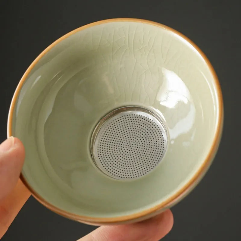 Jindezhen Gu Ru Ice Crackle Ceramic Fair Cup / Strainer [Jiangshan Keran] - YIQIN TEA HOUSE | yiqinteahouse.com | fair cup, jiangshan keran, strainer, teaware