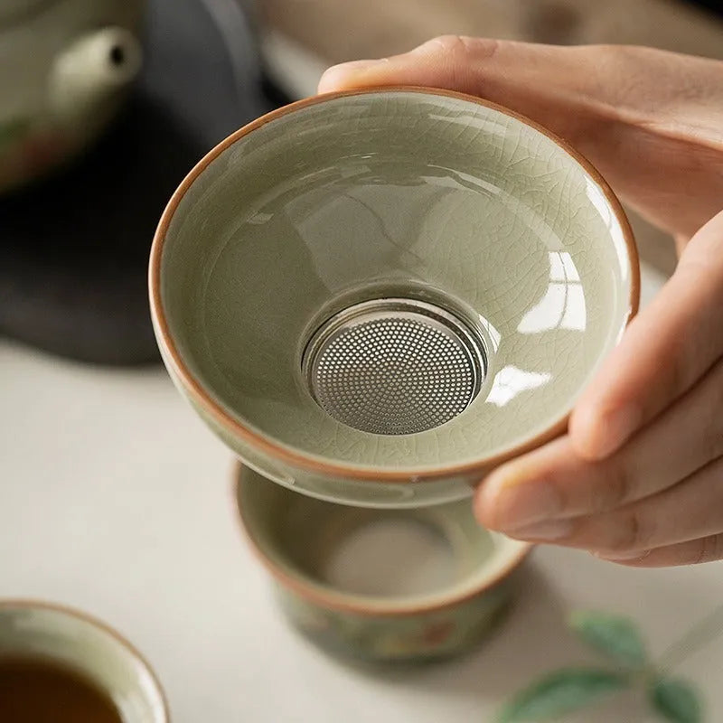 Jindezhen Gu Ru Ice Crackle Ceramic Fair Cup / Strainer [Zhi Ci Qinglu] - YIQIN TEA HOUSE | yiqinteahouse.com | fair cup, strainer, teaware, zhi ci qinglu