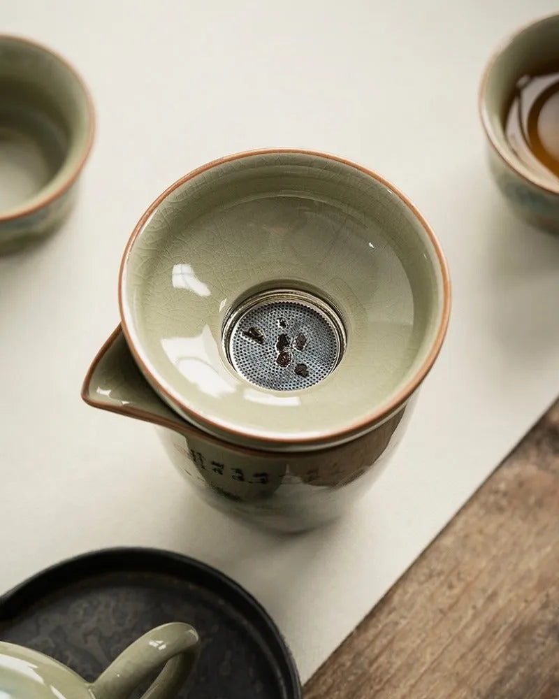 Jindezhen Gu Ru Ice Crackle Ceramic Fair Cup / Strainer [Zhi Ci Qinglu] - YIQIN TEA HOUSE | yiqinteahouse.com | fair cup, strainer, teaware, zhi ci qinglu