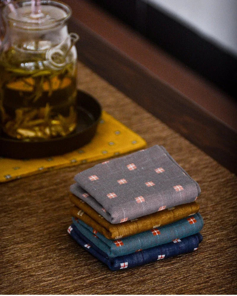 Linen Cotton Zen Tea Tower [Checkered] - YIQIN TEA HOUSE | yiqinteahouse.com | tea accessories, tea towel, teaware