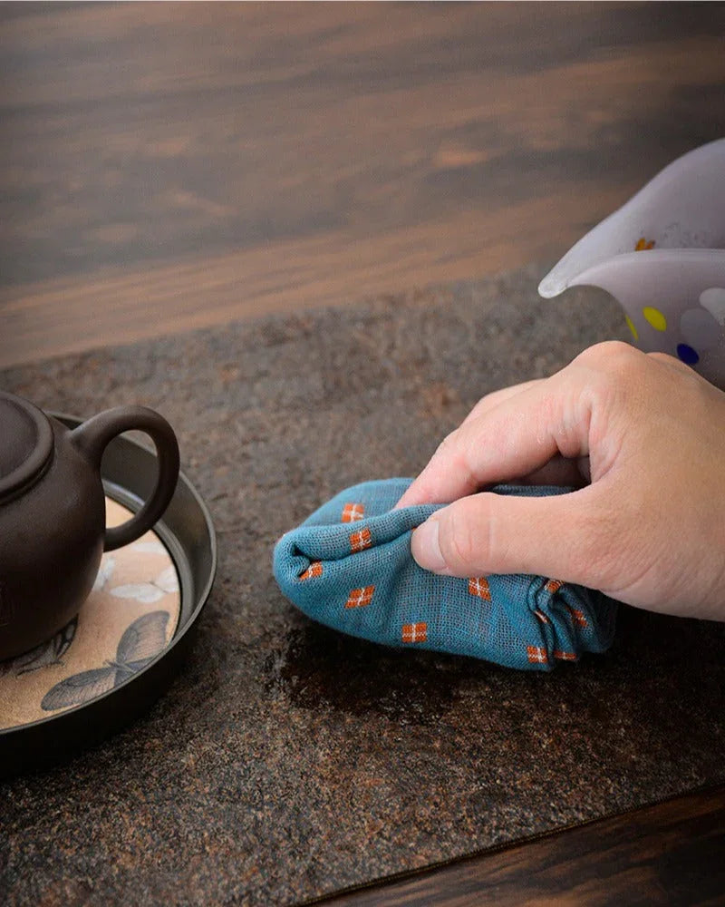Linen Cotton Zen Tea Tower [Checkered] - YIQIN TEA HOUSE | yiqinteahouse.com | tea accessories, tea towel, teaware