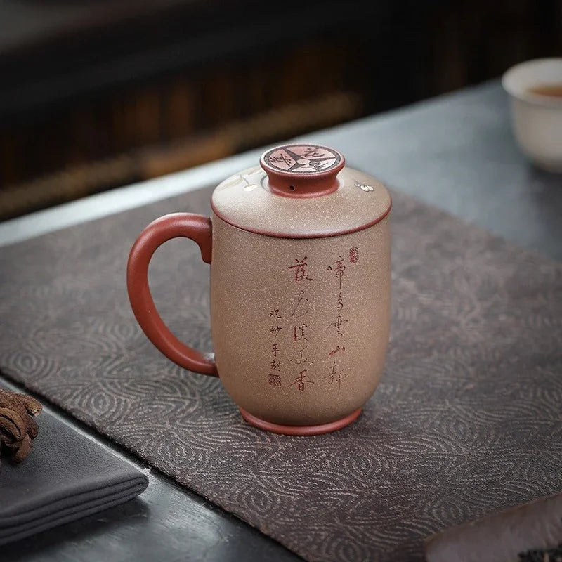 Tasse à thé Yixing Zisha faite à la main [Ji Xiang] (Long Xue Sha - 200 ml)
