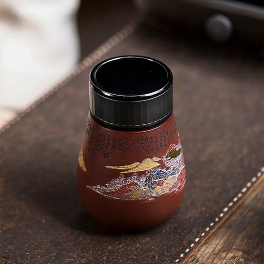 Taza de té de viaje Yixing Zisha hecha a mano por maestros [Montaña Dorada y Montaña Plateada] (Zi Ni - 400 ml)