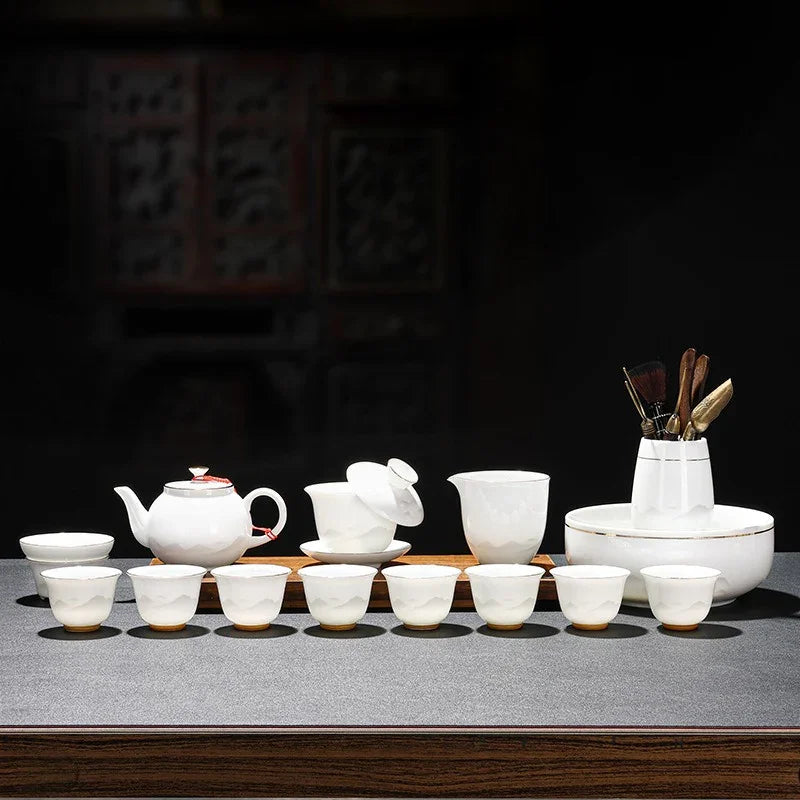 mutton-fat-ice-jade-white-porcelain-tea-gift-set-mountain-yiqin-tea-house-yiqinteahouse-com-3 - YIQIN TEA HOUSE 一沁茶舍 yiqinteahouse.com