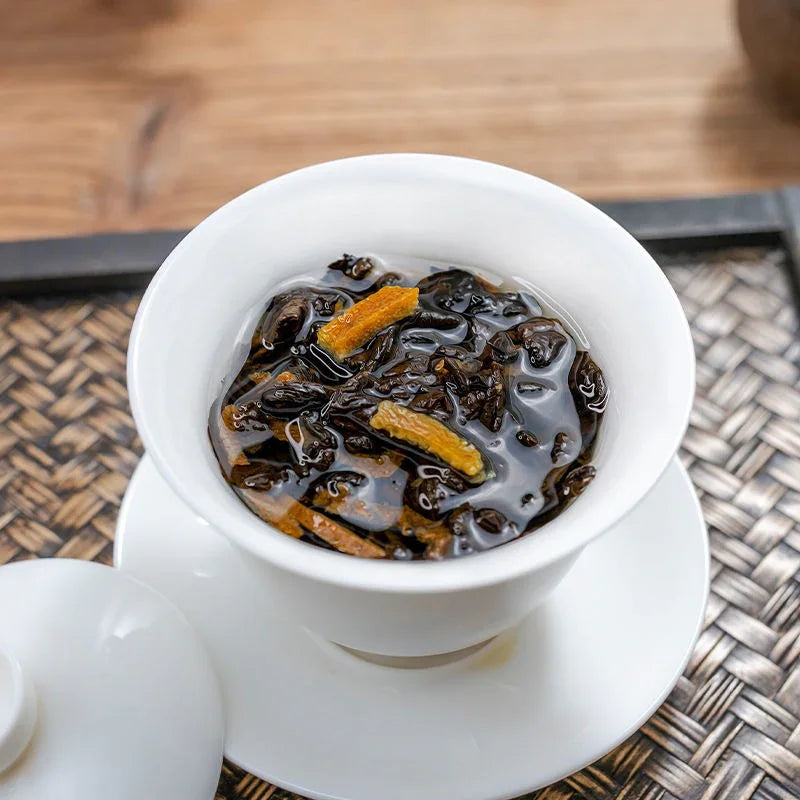 Set Hadiah Teh Gelap Premium Yunnan [Mandarin Puer] (Kek Teh Mini) Dalam Tin 250/500g