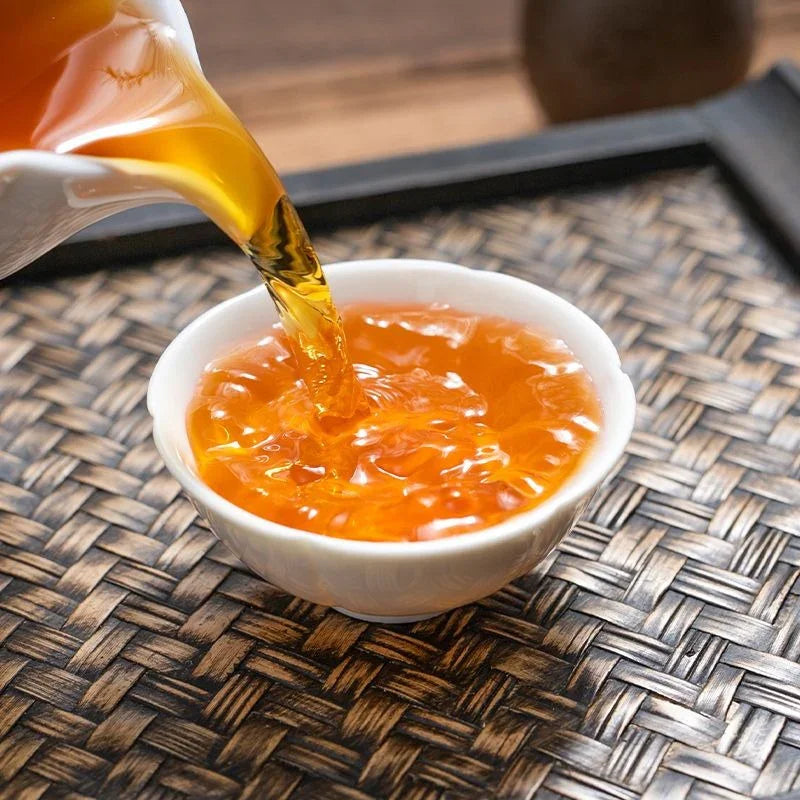 Set Hadiah Teh Gelap Premium Yunnan [Mandarin Puer] (Kek Teh Mini) Dalam Tin 250/500g