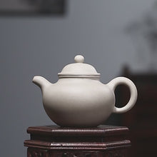 Load and play video in Gallery viewer, Yixing Zisha Teapot [Duo Qiu 掇球] (Bai Duan Ni - 320ml)
