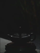 Load and play video in Gallery viewer, Full Handmade Yixing Zisha Teapot [Good Luck 好运当头] (Lao Zi Ni - 270ml)
