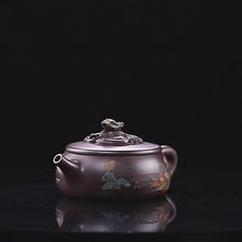 Load and play video in Gallery viewer, Full Handmade Yixing Zisha Teapot [Eagle 鹰击长空] (Zi Jia Ni - 240ml)
