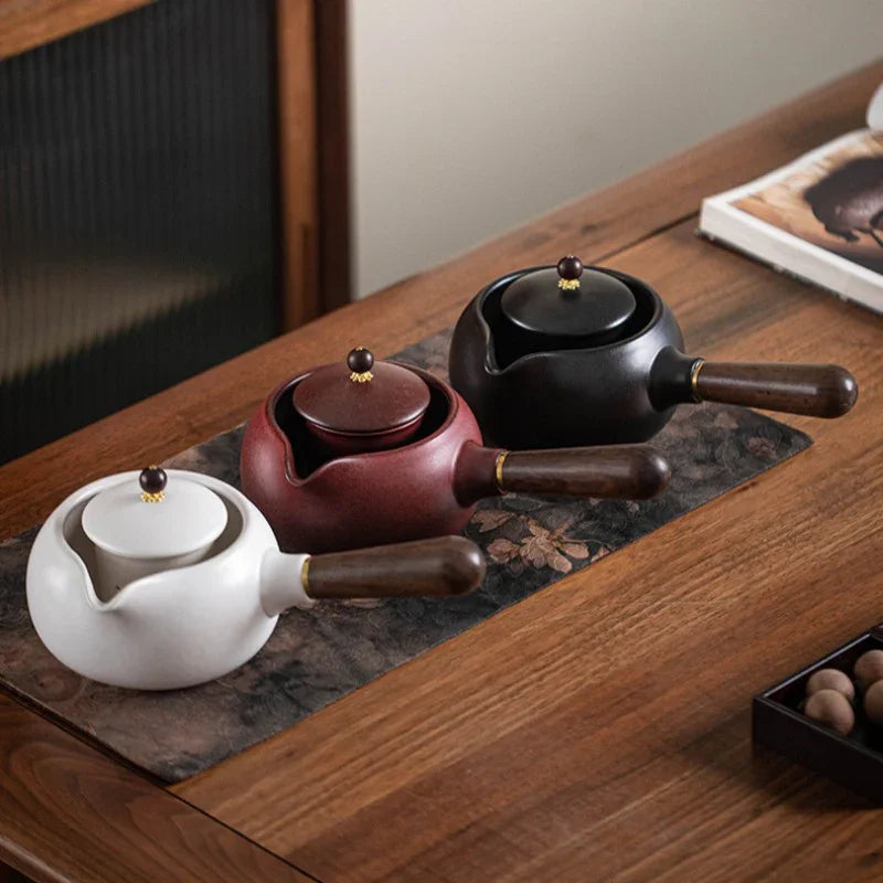 retro-ceramic-direct-fire-teapot-jing-hong-side-handle-pot-700ml-yiqin-tea-house-yiqinteahouse-com-1 - YIQIN TEA HOUSE 一沁茶舍 yiqinteahouse.com