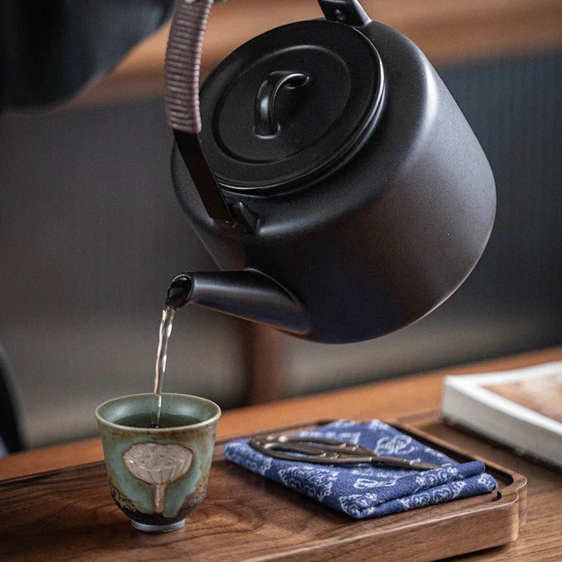 Retro Ceramic Direct Fire Teapot [Tiliang Han Yun Pot] 700ml - YIQIN TEA HOUSE | yiqinteahouse.com | ceramic teapot, direct fire, teapot, teaware