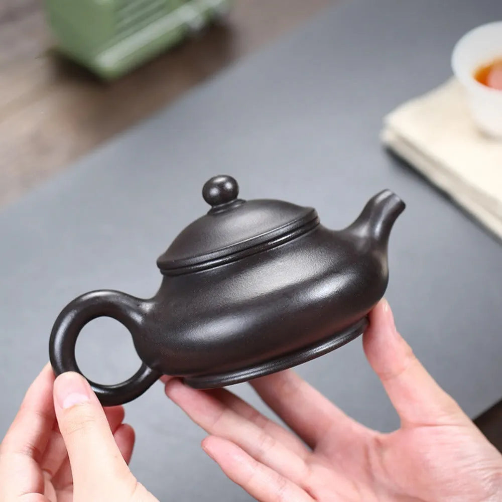 Yixing Zisha Teapot [Ai Pun Pot] (Shi Huang - 240ml) - YIQIN TEA HOUSE | yiqinteahouse.com | 200-300ml, new arrival, teapot, teaware, zisha teapot