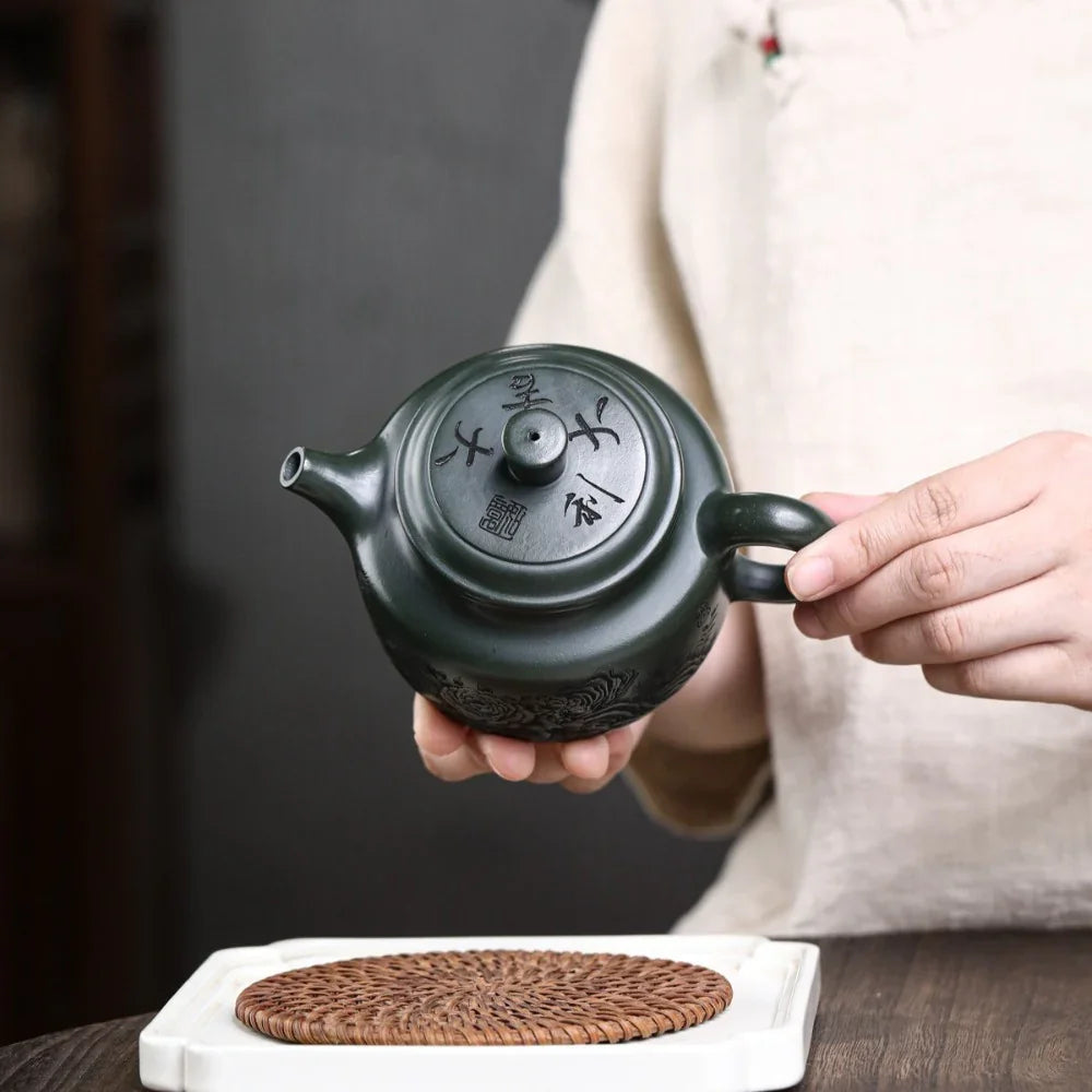 宜兴紫砂茶壶[德钟] (绿泥- 300ml)