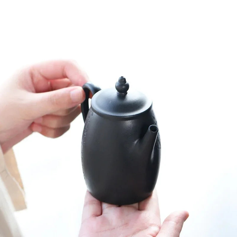 yixing-zisha-teapot-elegant-wu-jinsha-230ml-yiqin-tea-house-yiqinteahouse-com-11 - YIQIN TEA HOUSE 一沁茶舍 yiqinteahouse.com
