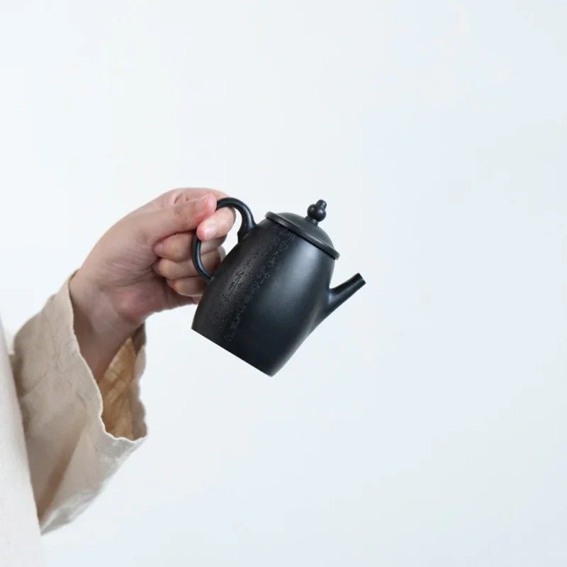 yixing-zisha-teapot-elegant-wu-jinsha-230ml-yiqin-tea-house-yiqinteahouse-com-15 - YIQIN TEA HOUSE 一沁茶舍 yiqinteahouse.com