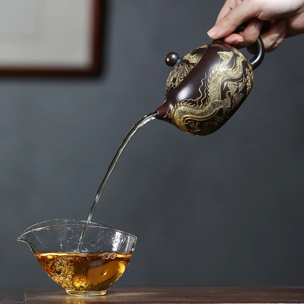 Théière Yixing Zisha [Dragon doré Xishi] (Gu Hong Ni - 300 ml)