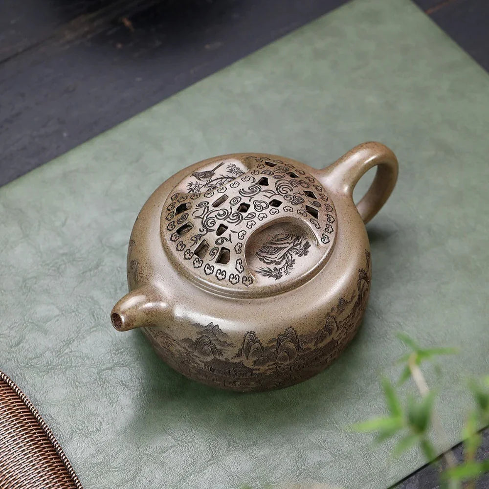 Teko Yixing Zisha [Guanshan Niu Gai Pot] (Chenxiang Ni Pembakaran Kayu Api - 700ml)
