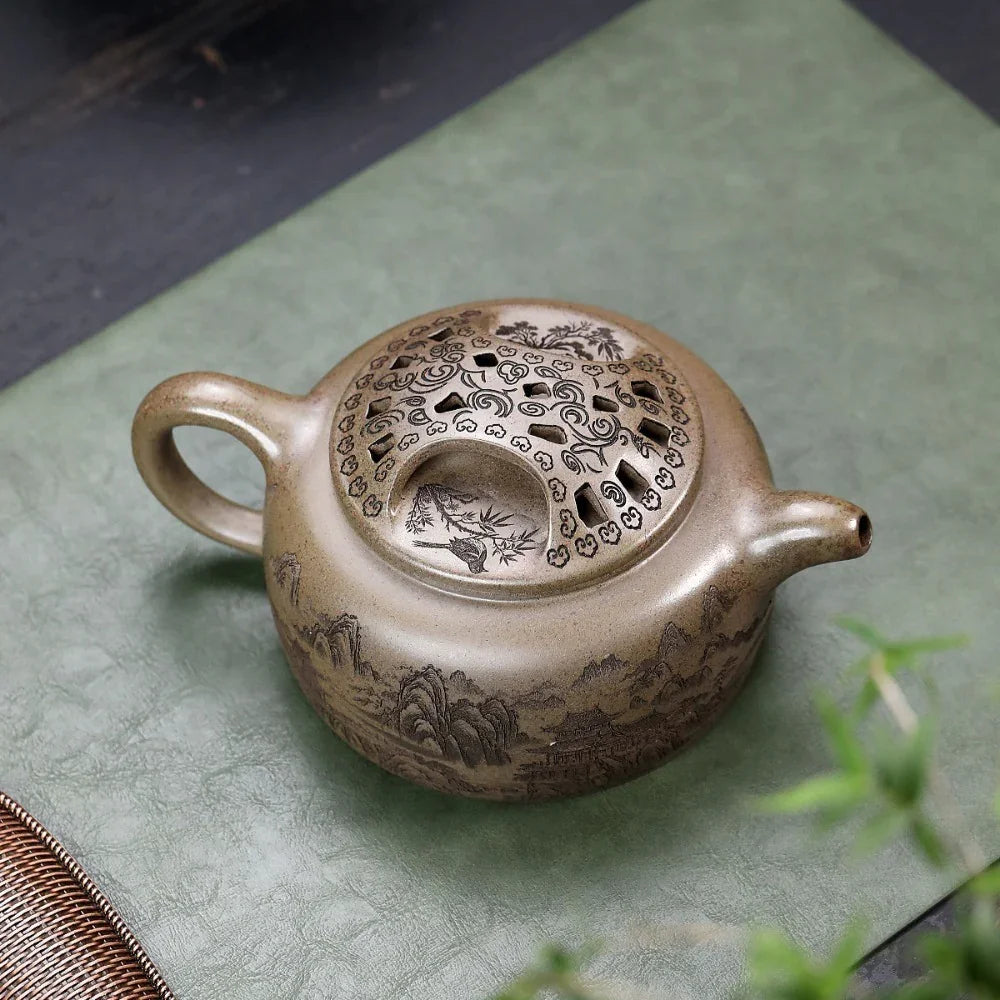 Teko Yixing Zisha [Guanshan Niu Gai Pot] (Chenxiang Ni Pembakaran Kayu Api - 700ml)