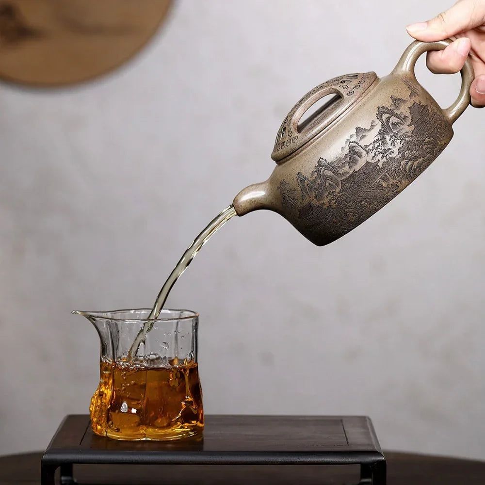 Teko Yixing Zisha [Guanshan Niu Gai Pot] (Chenxiang Ni Pembakaran Kayu Api - 700ml)
