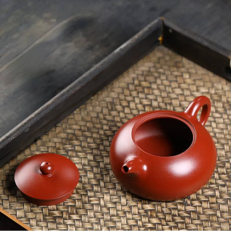 Yixing Zisha Teapot [Half Moon Pot] (Zhu Ni - 280ml) - YIQIN TEA HOUSE | yiqinteahouse.com | 200-300ml, new arrival, teapot, teaware, zisha teapot