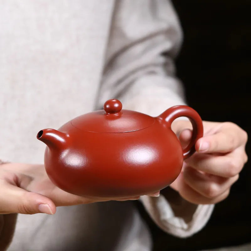 Yixing Zisha Teapot [Half Moon Pot] (Zhu Ni - 280ml) - YIQIN TEA HOUSE | yiqinteahouse.com | 200-300ml, new arrival, teapot, teaware, zisha teapot