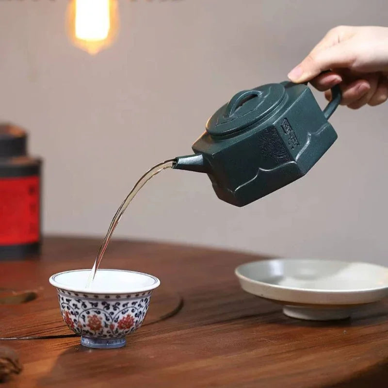 Yixing Zisha Teapot [Liufang Lianhua] (Lu Ni - 340ml)