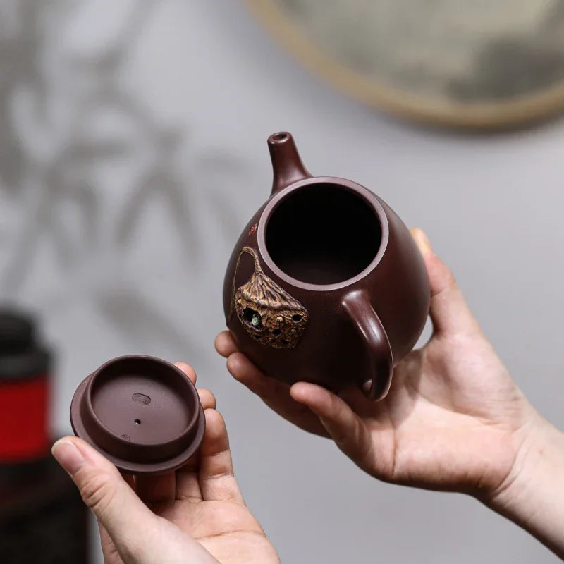 Teko Yixing Zisha [Lotus Pod Gao Shi Piao] (Zi Zhu Ni - 320ml)