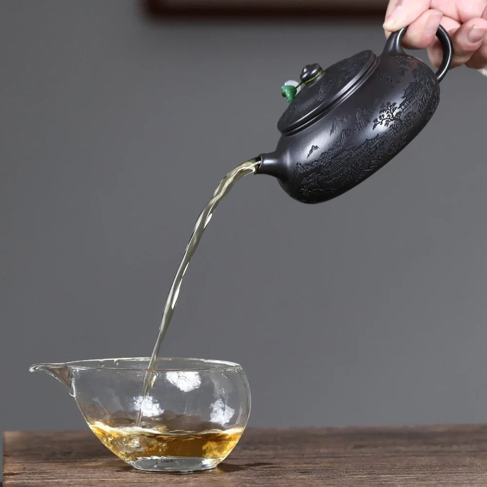 宜兴紫砂茶壶 [山河锦绣] (石黄 - 250ml)