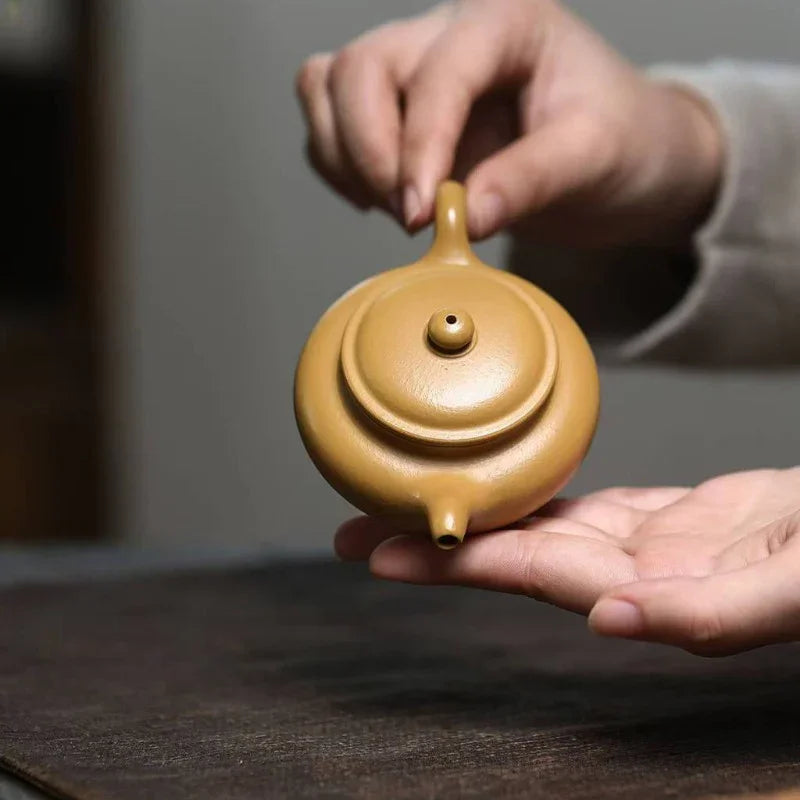 Teko Zisha Yixing [Mini Fanggu Pot] (Huangjin Zhu Ni - 100ml)
