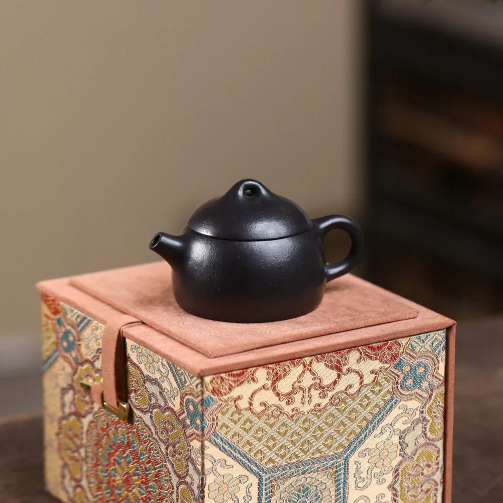 Yixing Zisha Teapot [Mini Qin Quan] (Wrinkled Skin Zhu Ni - 50ml)