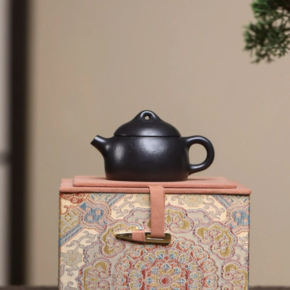 Yixing Zisha Teapot [Mini Qin Quan] (Wrinkled Skin Zhu Ni - 50ml)