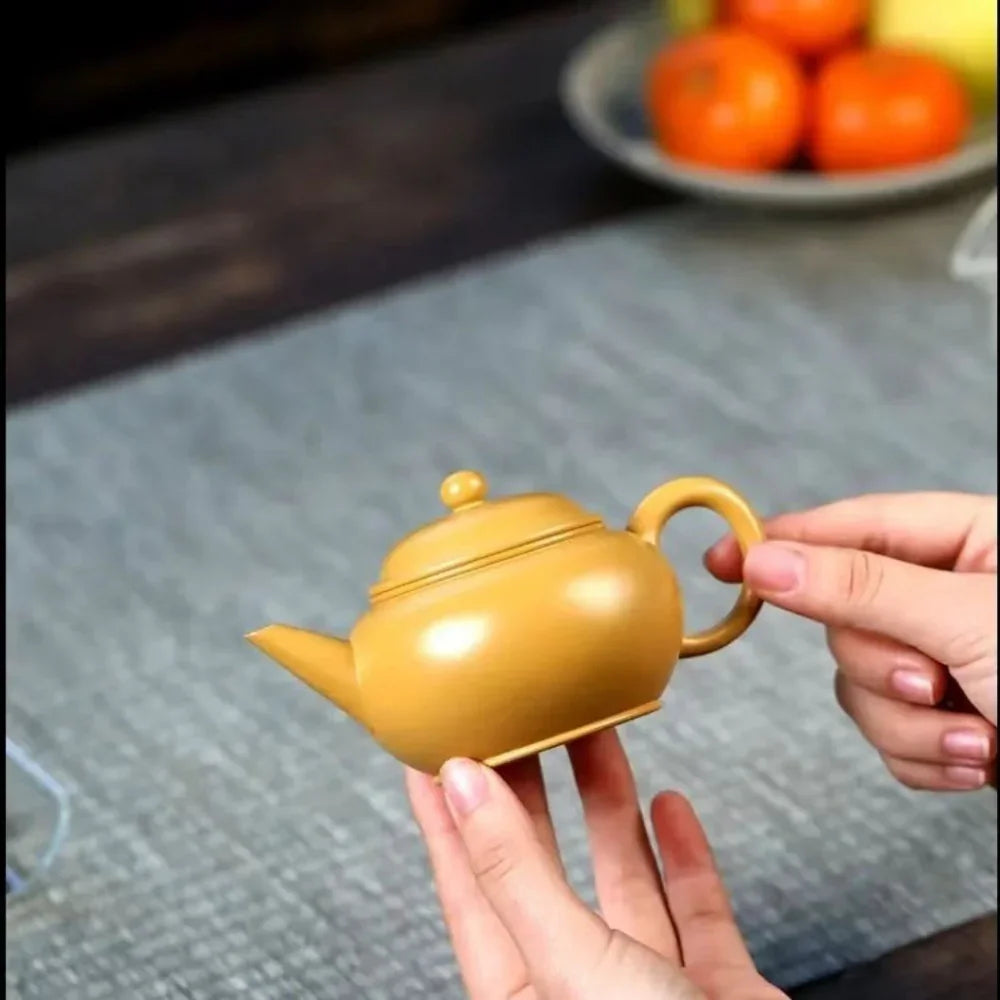 Théière Yixing Zisha [Pot Mini Shui Ping] (Huangjin Zhu Ni - 120ml)