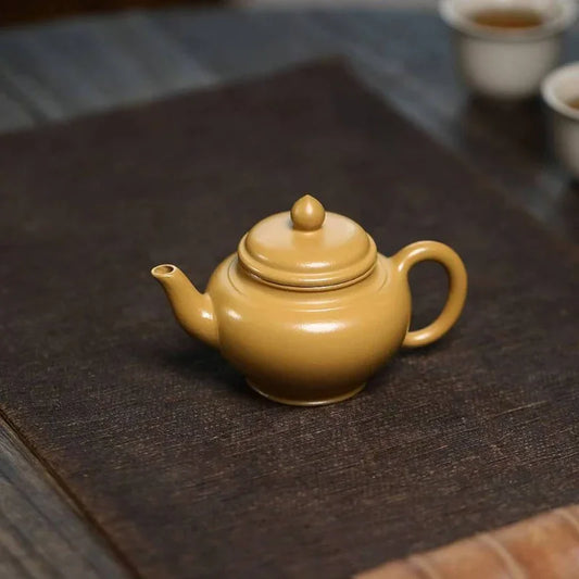 Yixing Zisha Teapot [Mini Xiao Ying Pot] (Huangjin Zhu Ni - 110ml)