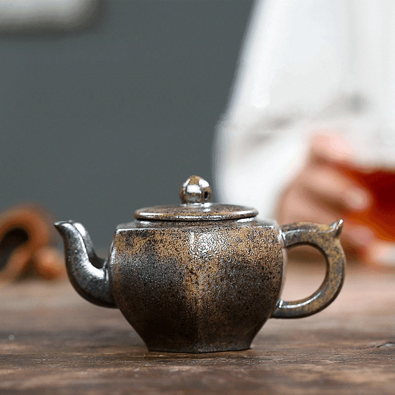 Yixing Purple Clay Teapot [Palace Lantern] | 宜兴紫砂壶 原矿青段烧 [六方宫灯] - YIQIN TEA HOUSE 一沁茶舍  |  yiqinteahouse.com