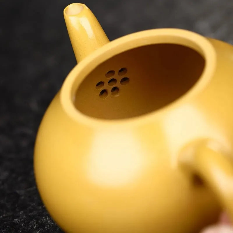 Yixing Zisha Teapot [Pear Pot] (Huangjin Zhu Ni - 110ml) - YIQIN TEA HOUSE | yiqinteahouse.com | <200ml, teapot, teaware, zisha teapot