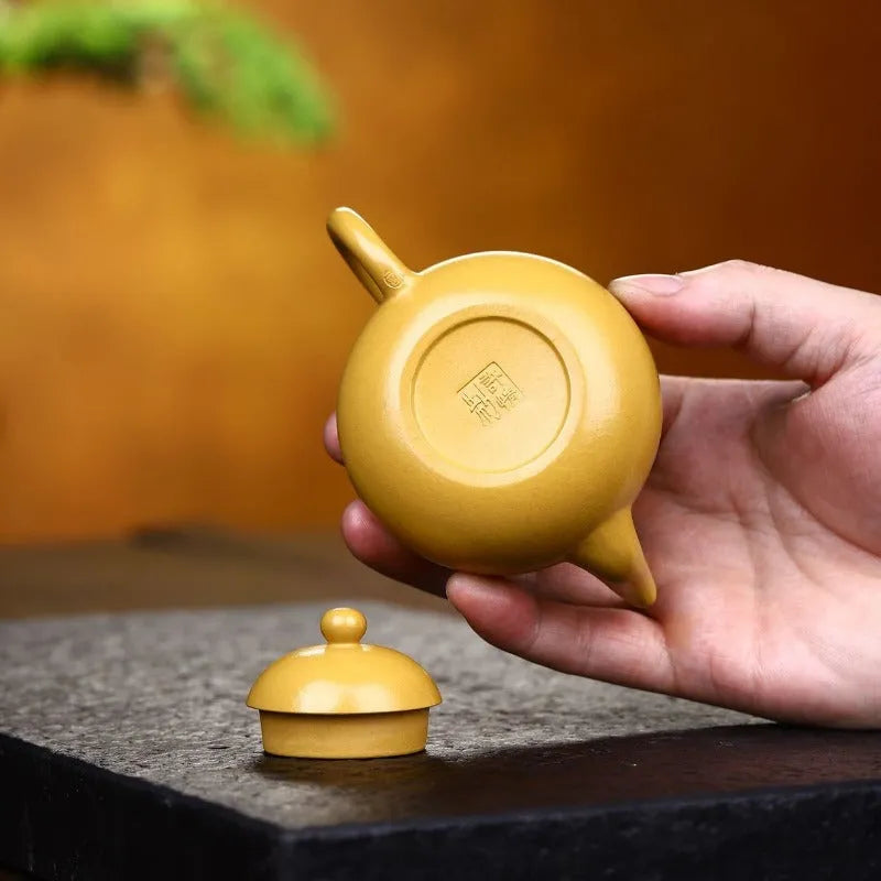 Yixing Zisha Teapot [Pear Pot] (Huangjin Zhu Ni - 110ml) - YIQIN TEA HOUSE | yiqinteahouse.com | <200ml, teapot, teaware, zisha teapot