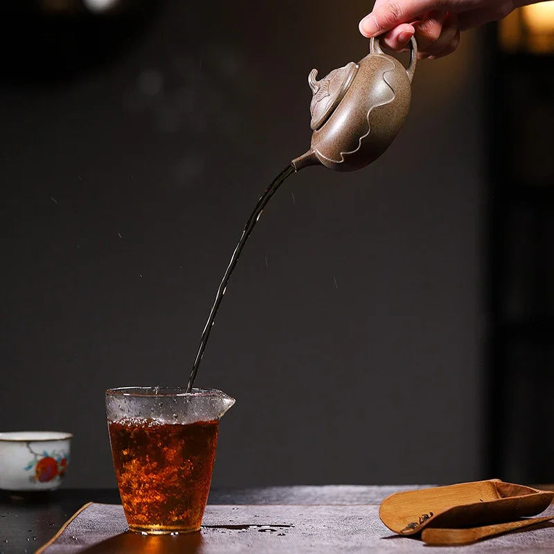 Teko Zisha Yixing [Ping Ting Pot] (Long Bei Qing Dibakar Kayu Api - 190ml)