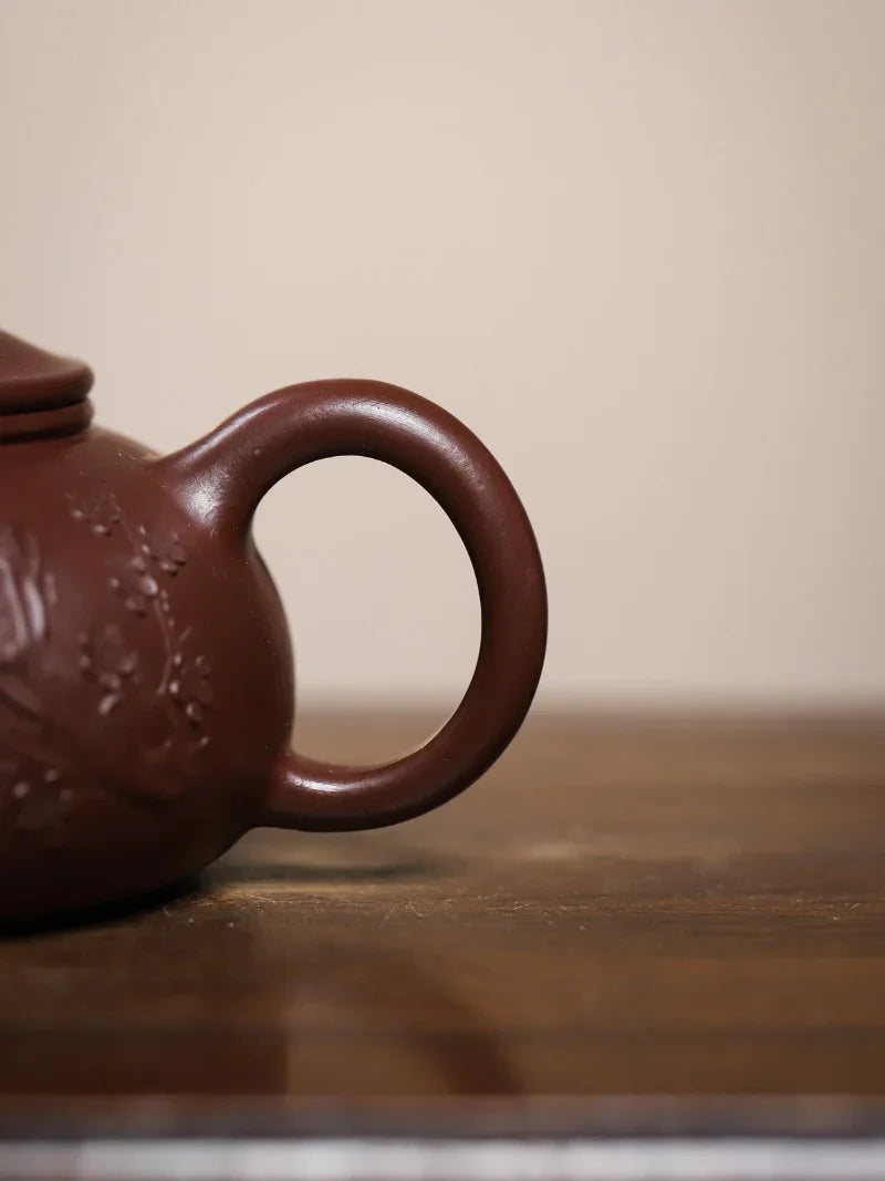 Yixing Zisha Teapot [Plum Blossom Han Jiang] (Zi Zhu Ni - 250ml)
