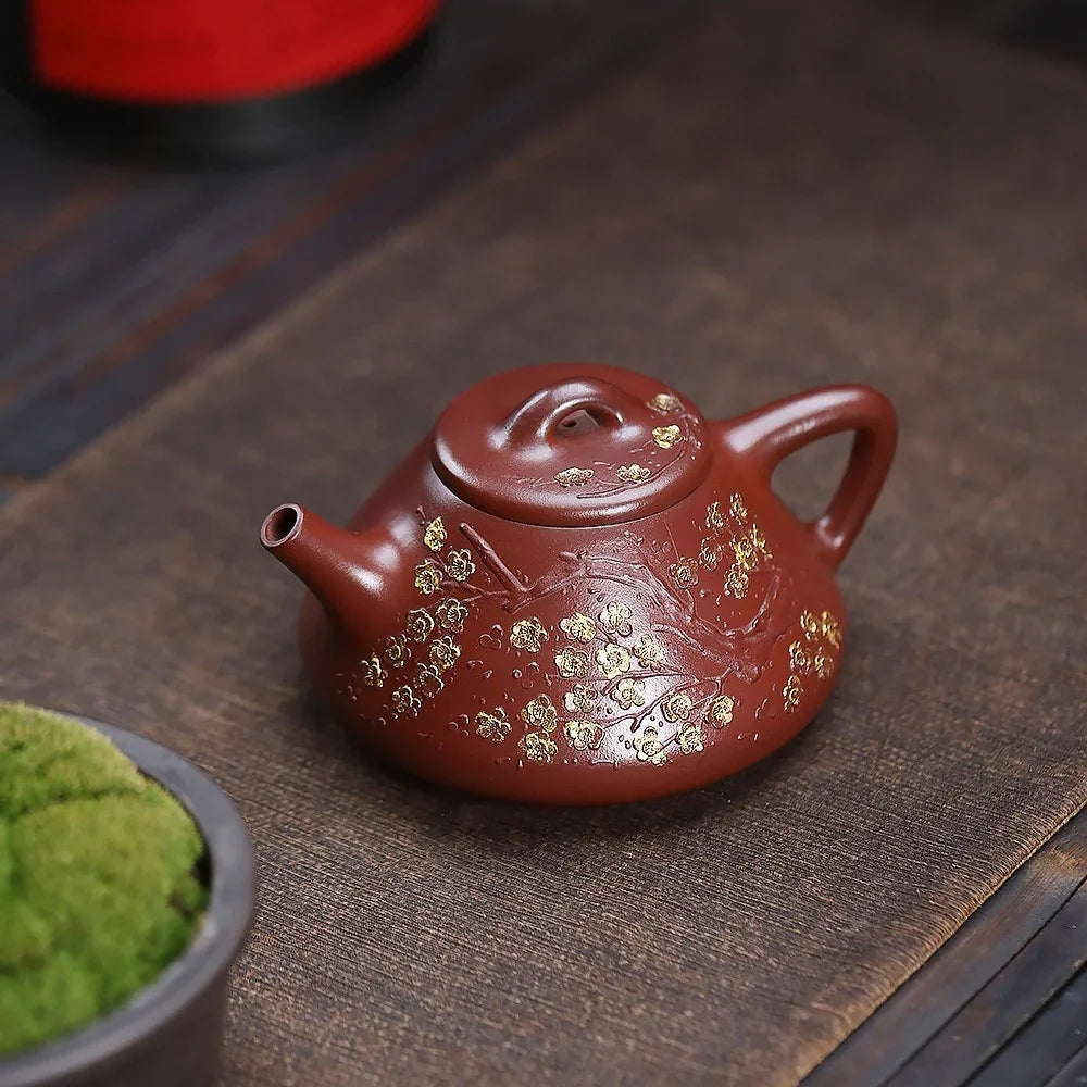 Teko Zisha Yixing [Plum Blossom Ziye Shi Piao] (Hong Pi Long - 270ml)