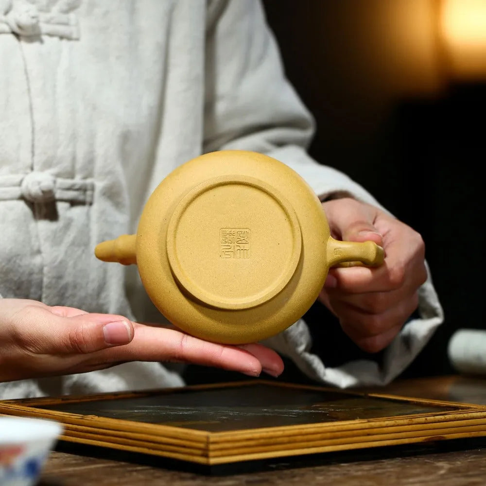 Yixing Zisha Teapot [Qianqiu Zhu Yun] (Huangjin Duan Ni - 280ml) - YIQIN TEA HOUSE | yiqinteahouse.com | 200-300ml, new arrival, teapot, teaware, zisha teapot