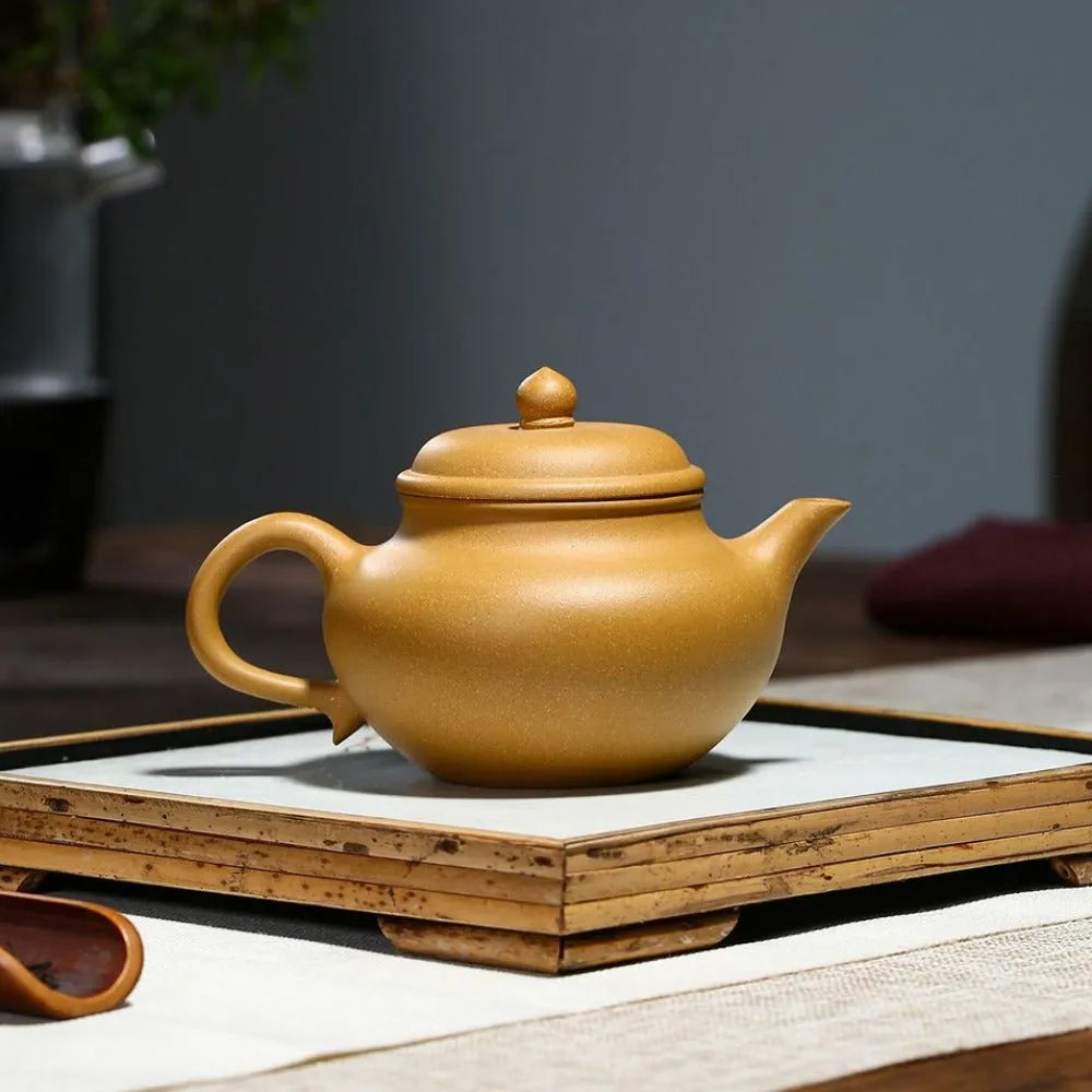 Yixing Zisha Teapot [Qingxin Qiushui] (Huangjin Duan Ni - 250ml) - YIQIN TEA HOUSE | yiqinteahouse.com | 200-300ml, new arrival, teapot, teaware, zisha teapot