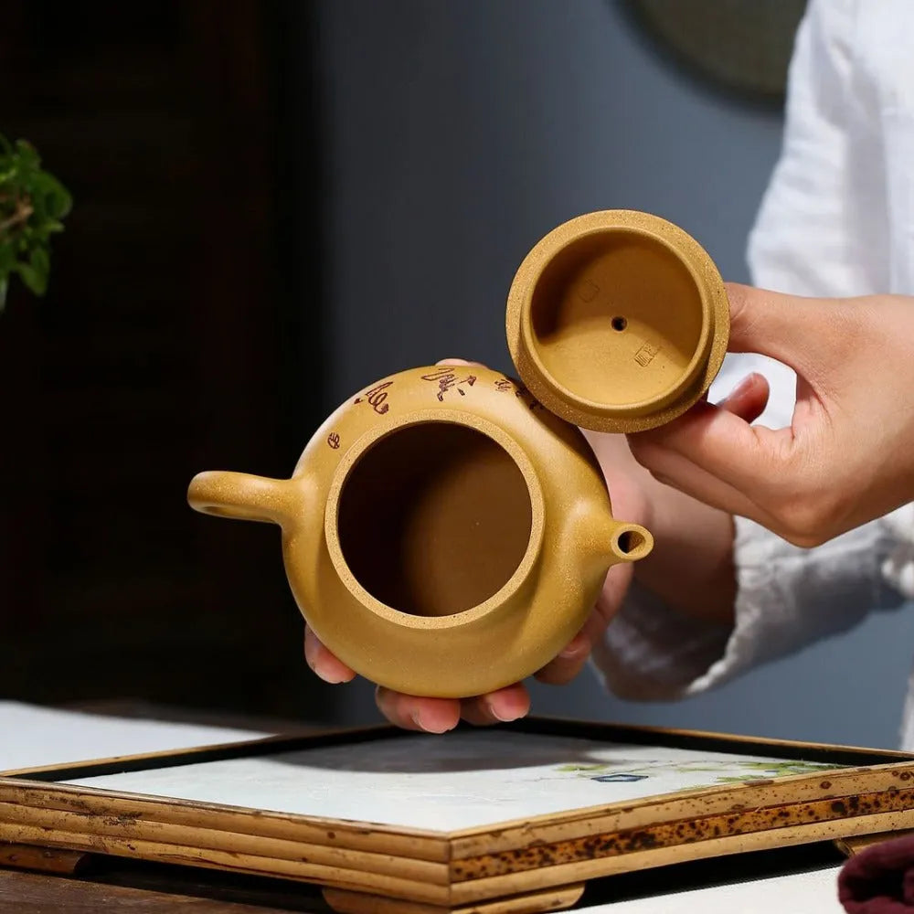 Yixing Zisha Teapot [Qingxin Qiushui] (Huangjin Duan Ni - 250ml) - YIQIN TEA HOUSE | yiqinteahouse.com | 200-300ml, new arrival, teapot, teaware, zisha teapot