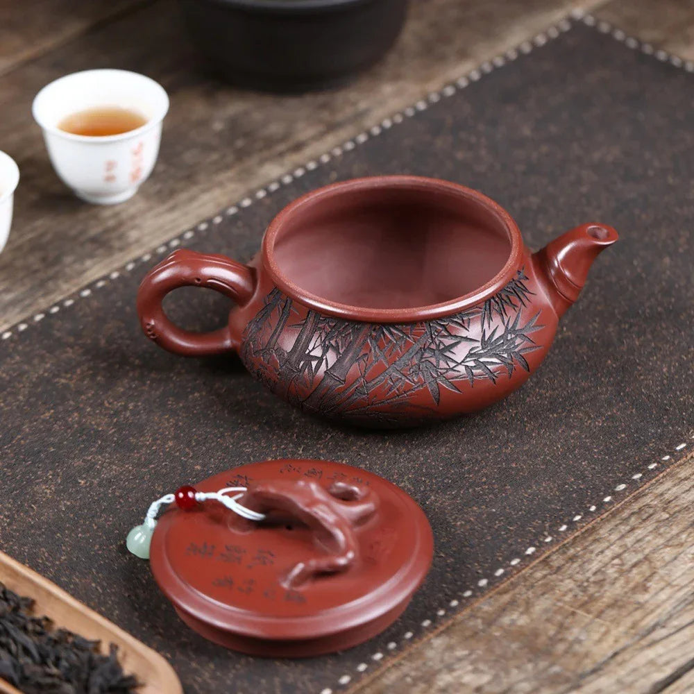 宜兴紫砂茶壶[红梅扁鼓] (龙血砂- 360ml)